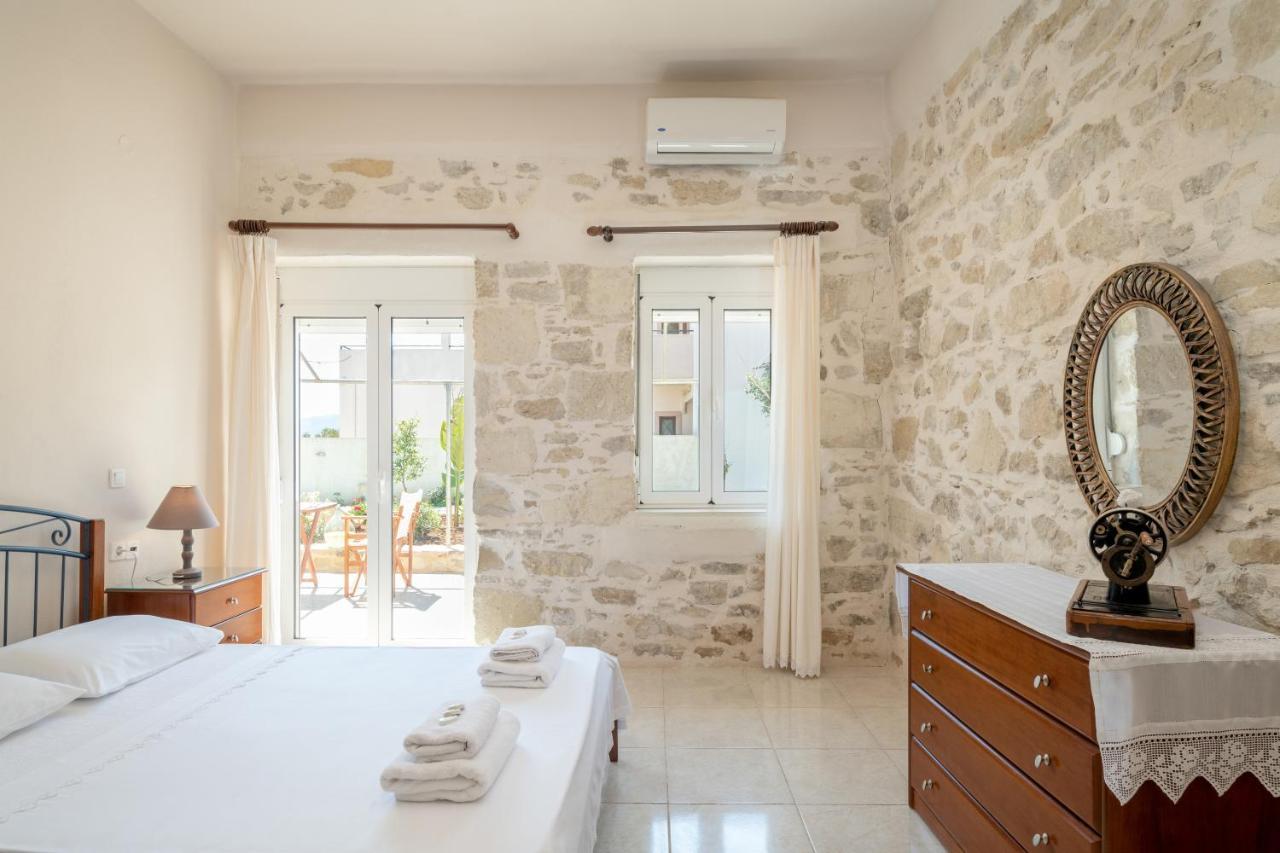 Zeus Traditional House Mitropolis  المظهر الخارجي الصورة