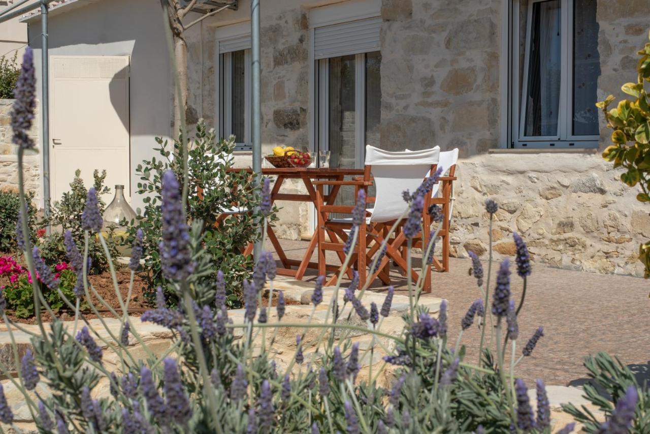 Zeus Traditional House Mitropolis  المظهر الخارجي الصورة